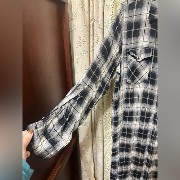 Knox Rose Plaid Shirt Dress – Black & White Soft Flannel – XL - Picture 2 of 6